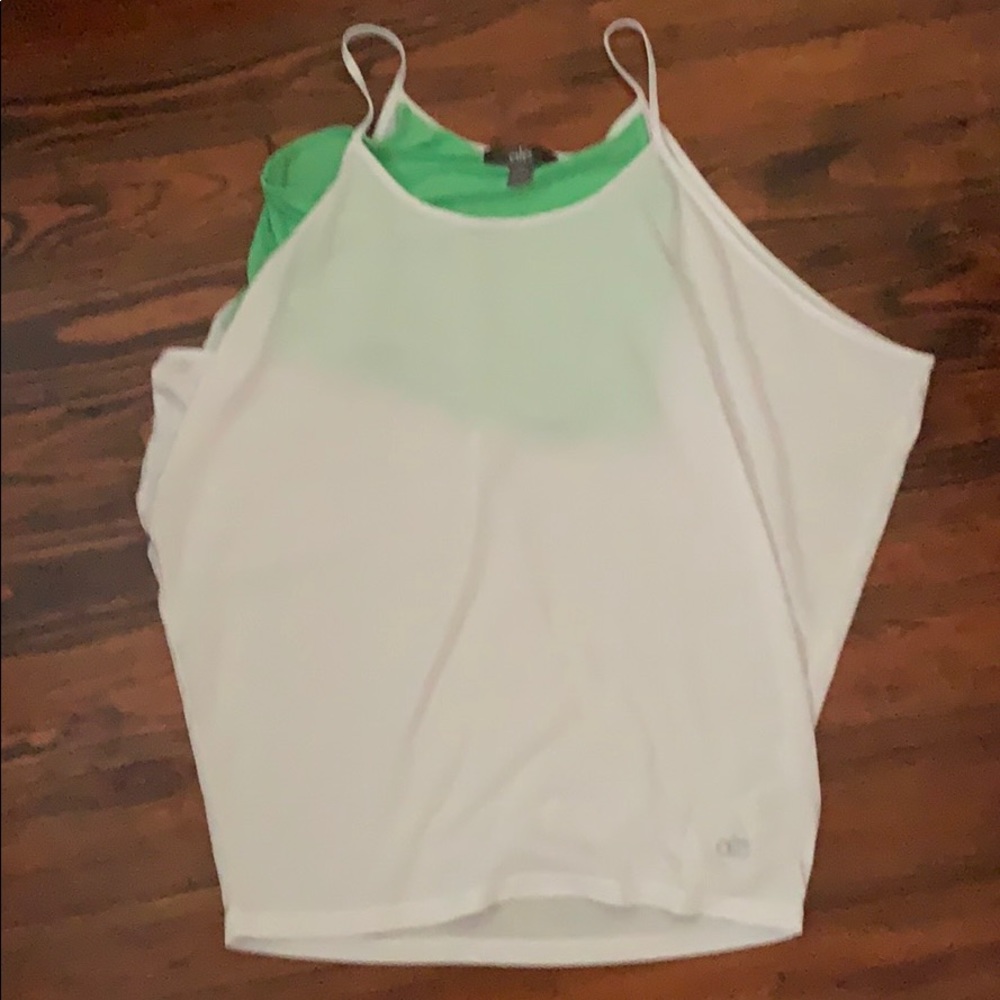 Alo top w built in bra - Picture 1 of 1
